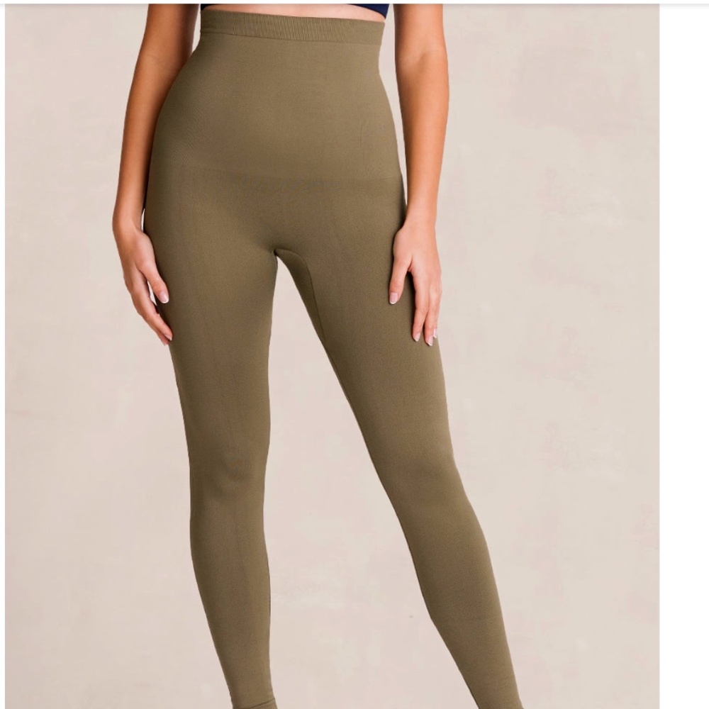 Shapermint Essentials Leggings in olive
